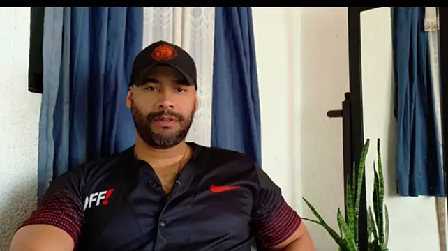 musclehetero webcam