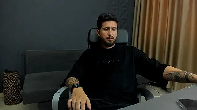 LoganStroud webcam
