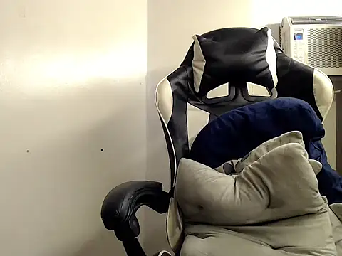 LAvender_18 webcam