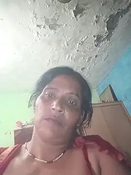 desi_beautiful (F milf) - Boobs Oil Massage