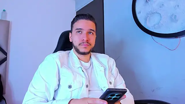 mike_257 webcam