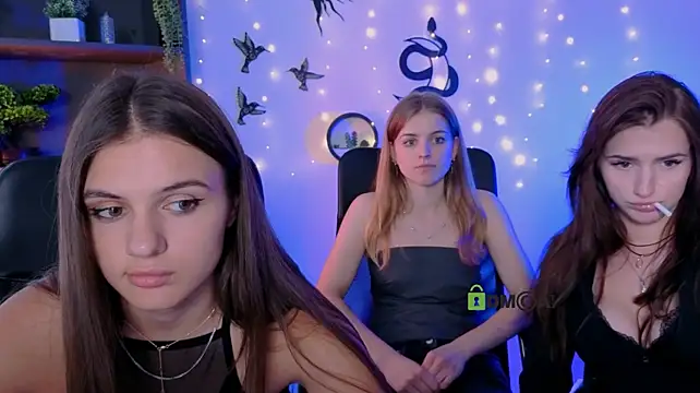 lisa_dark_ live sex cam