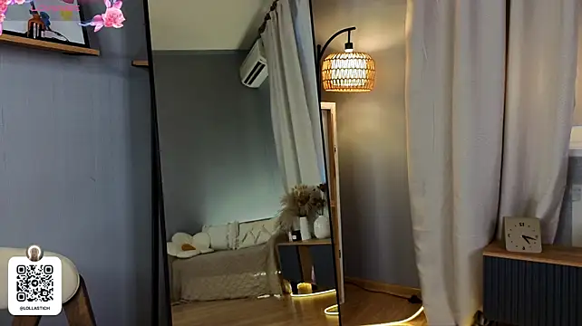 LollaStich webcam