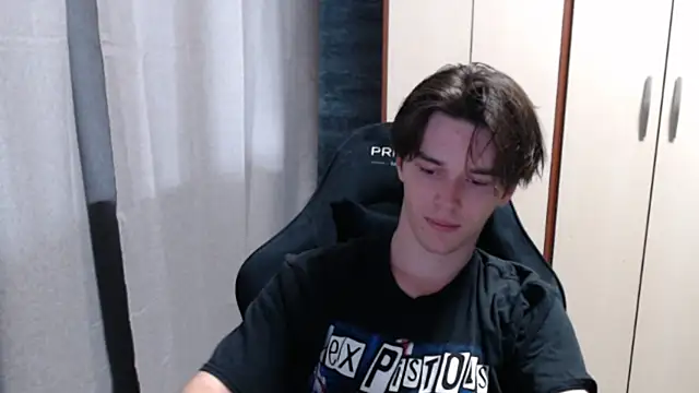 arthur___king (M twink) - stand up and show  body