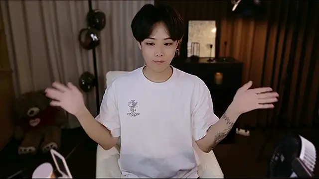 caiyizhixun (M young) - 超长性感脱衣舞蹈秀