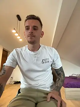 Huge_cock22cm avatar