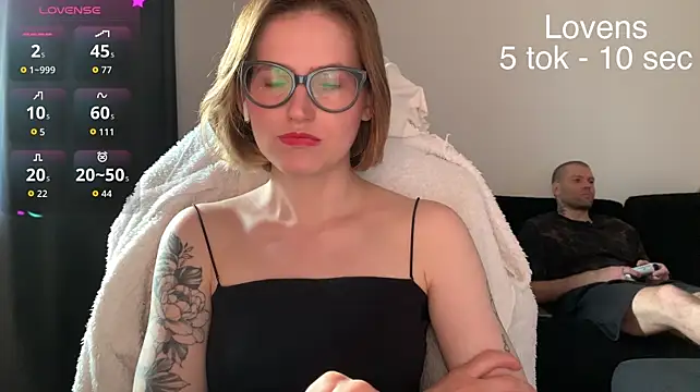 sexy_sweets (Ask my age) - play with tits