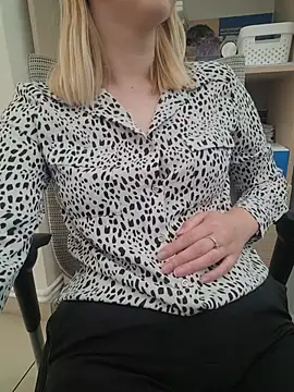 dirty_sasha00 live cam on StripChat