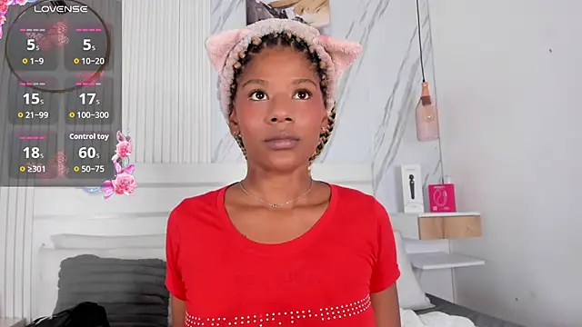 Afro_Luna webcam