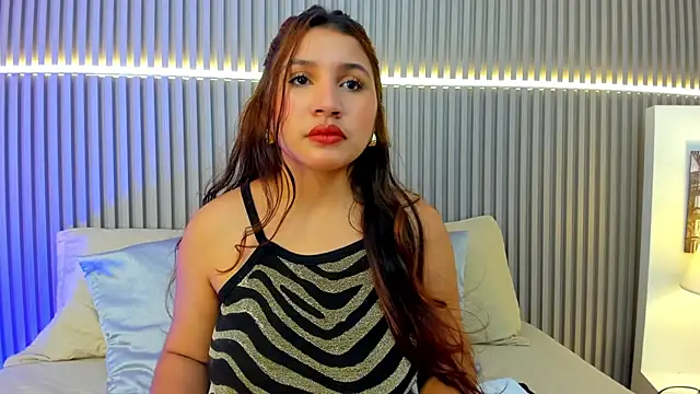 victoria_rosee (F young) - bite and suck my nipples