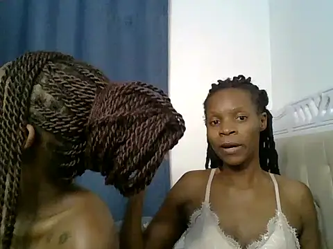 exoticglow live cam on StripChat