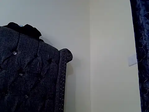 sexxyleslyy