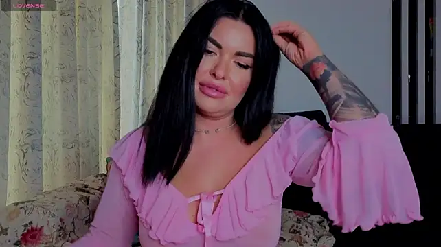 SiennaLove888 live cam on StripChat