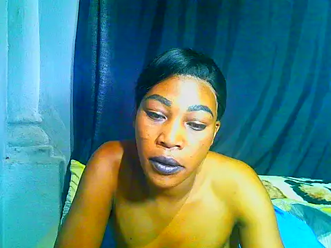 freaky_naughty live cam on StripChat
