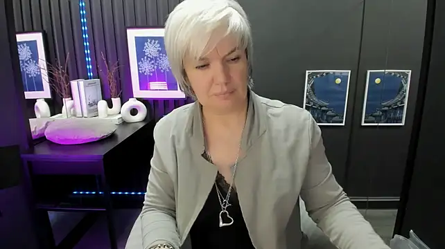 CarmenSoft live cam on StripChat
