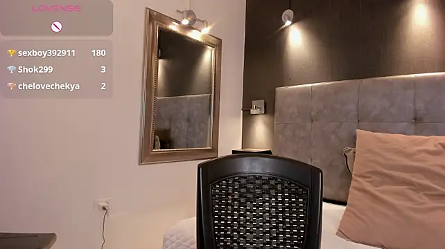 Valerie__Saenz webcam