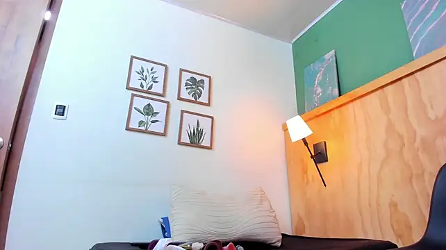 megansumer webcam