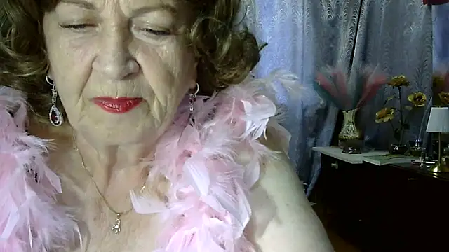 Emma52610 webcam