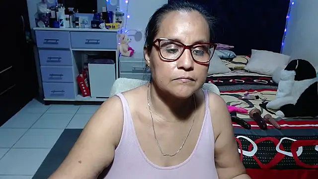 pervert_mommy BBW big booty cam