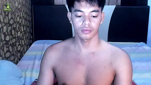 Crazyasiancum1 live sex cam