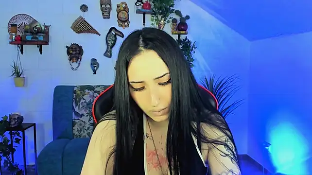 MonicaLowes live webcam