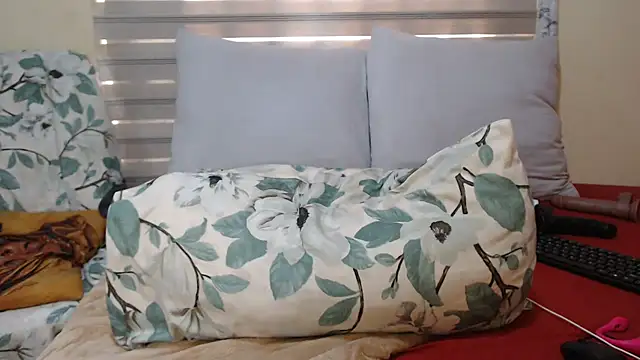 Foxybrownxx1 live webcam