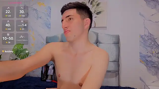 Un_Sluttyy webcam