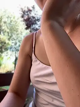 Pussyinpublic webcam