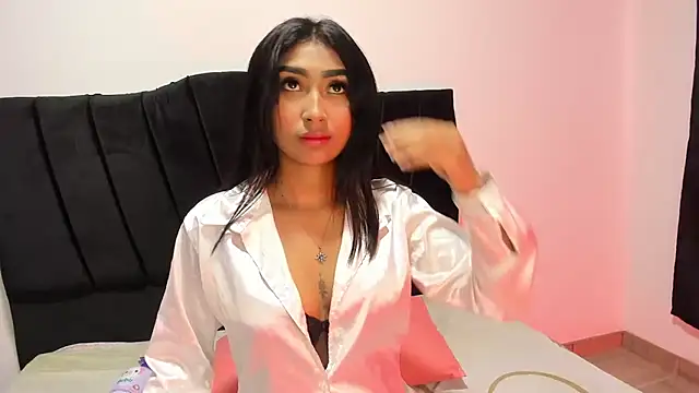 _mia_hot03 webcam