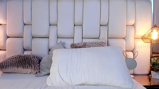 AshlyBella webcam