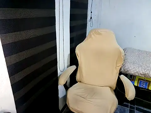 spicy_rowycam (M young) - Morning Cum