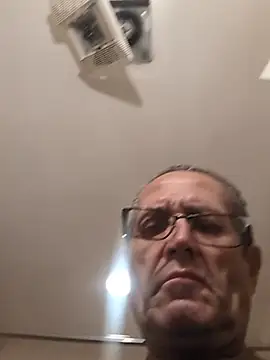bobby69cock webcam