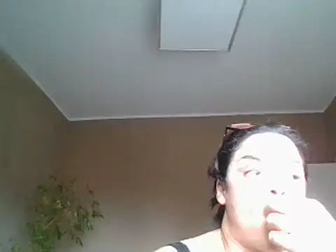 ITALIANASISIXX live cam on StripChat