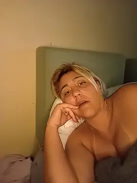 Manuzinha2209 live cam on StripChat