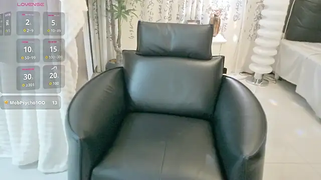 LIN-AN live cam on StripChat