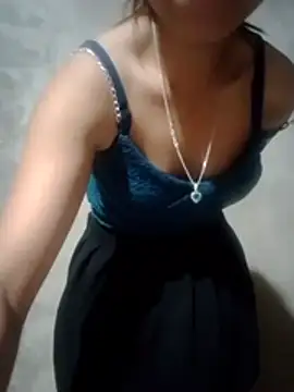 TrucBaby live cam on StripChat