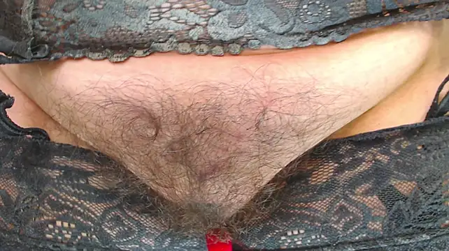 HairyQuinn webcam