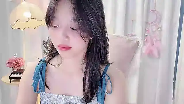 Yanys521 live cam on StripChat
