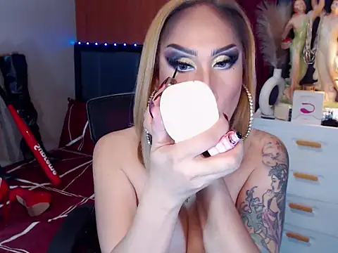 Allysonevanns live cam on StripChat