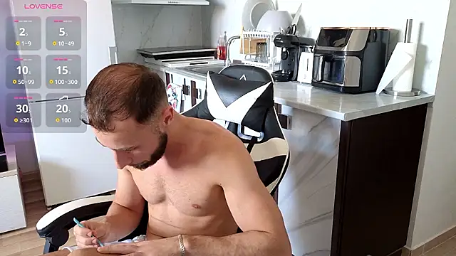 RyanStorm_ live cam on StripChat