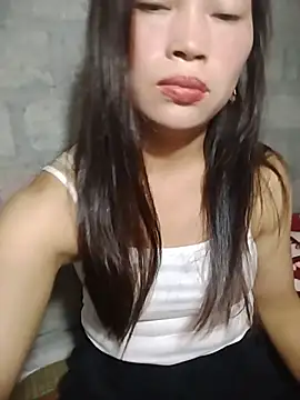 Buong-binh live cam on StripChat