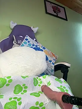 KattalellaGomez webcam