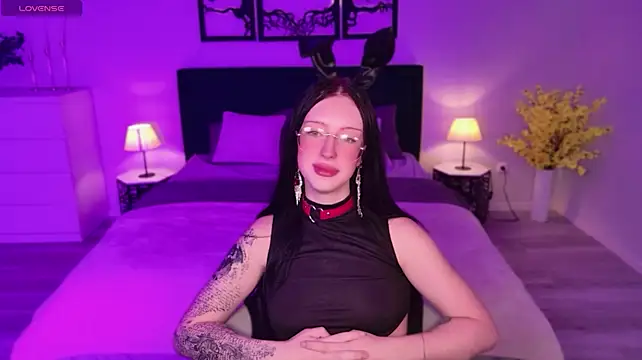 AlexisBliss live cam on StripChat