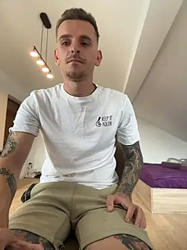 huge_cock22cm (Ask my age) - Let's have fun