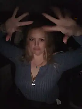 Bridgette03 live cam