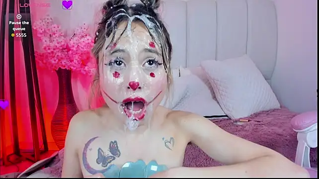 miss_luna01 webcam
