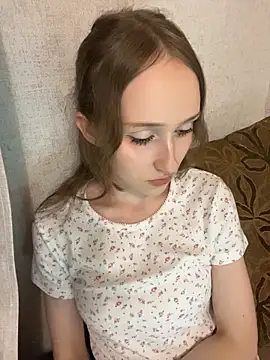 MeowyChans live sex cam
