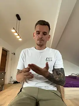 Huge_cock22cm avatar