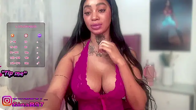 GinnaBolton webcam