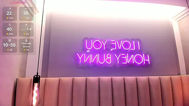 Naomymonroe_ webcam